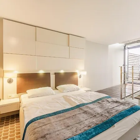 Apartment Almar Marine